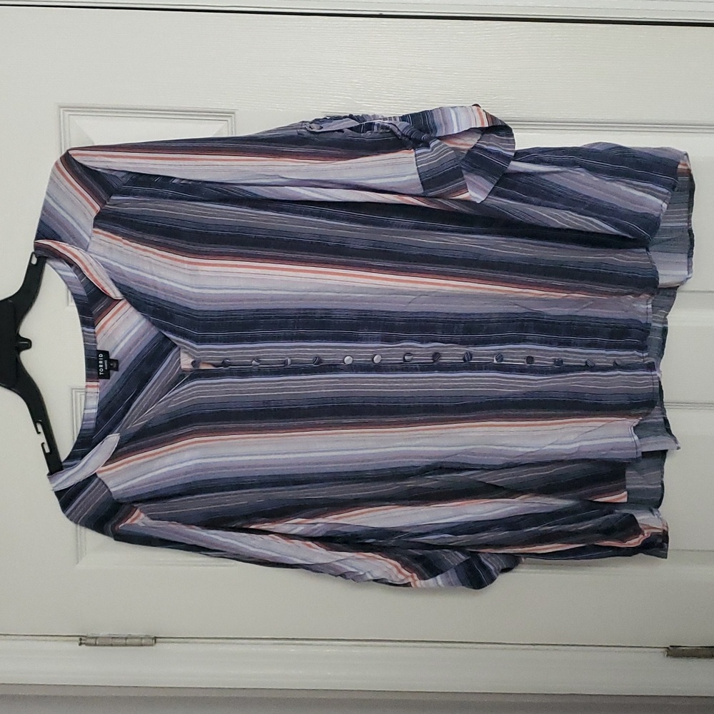 Torrid Harper Top with 3/4 Sleeves